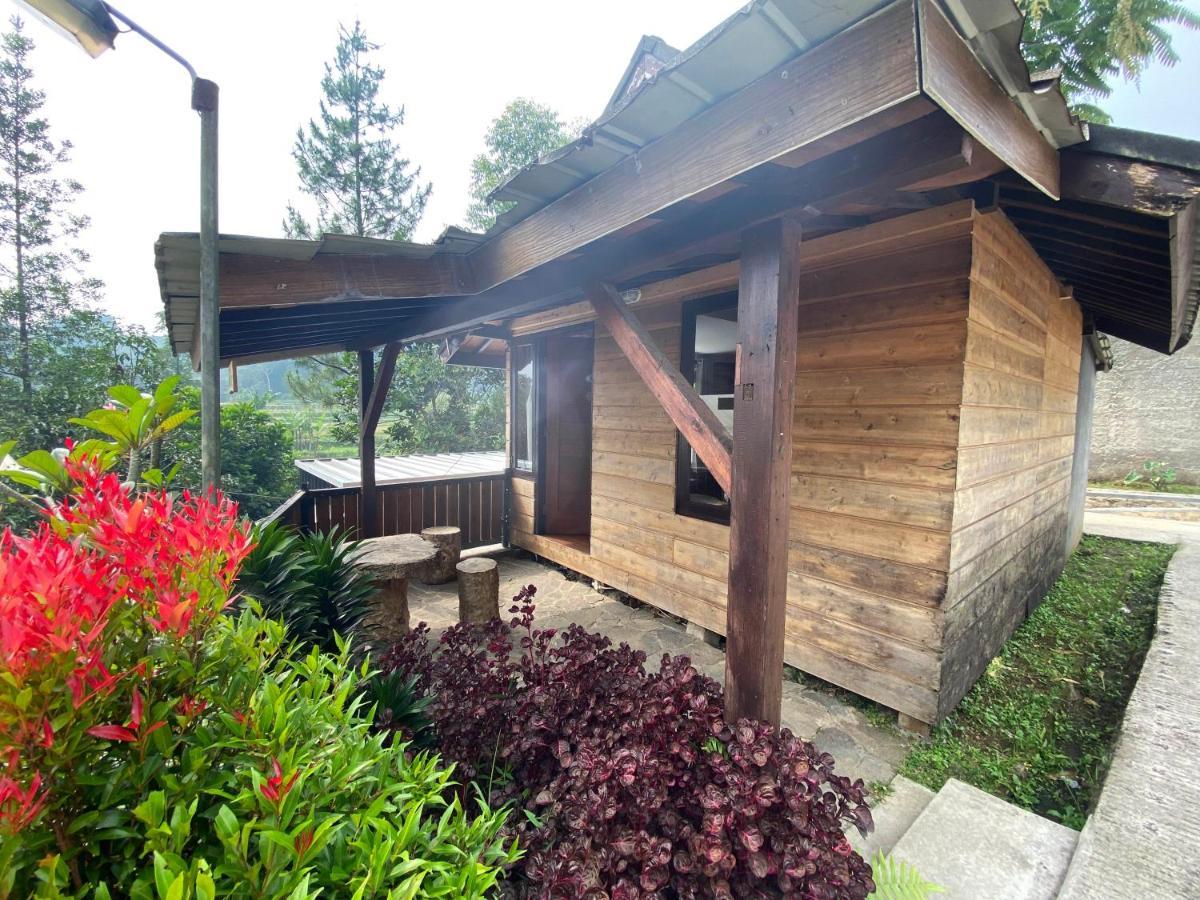 Shine River Ciwidey Exterior photo
