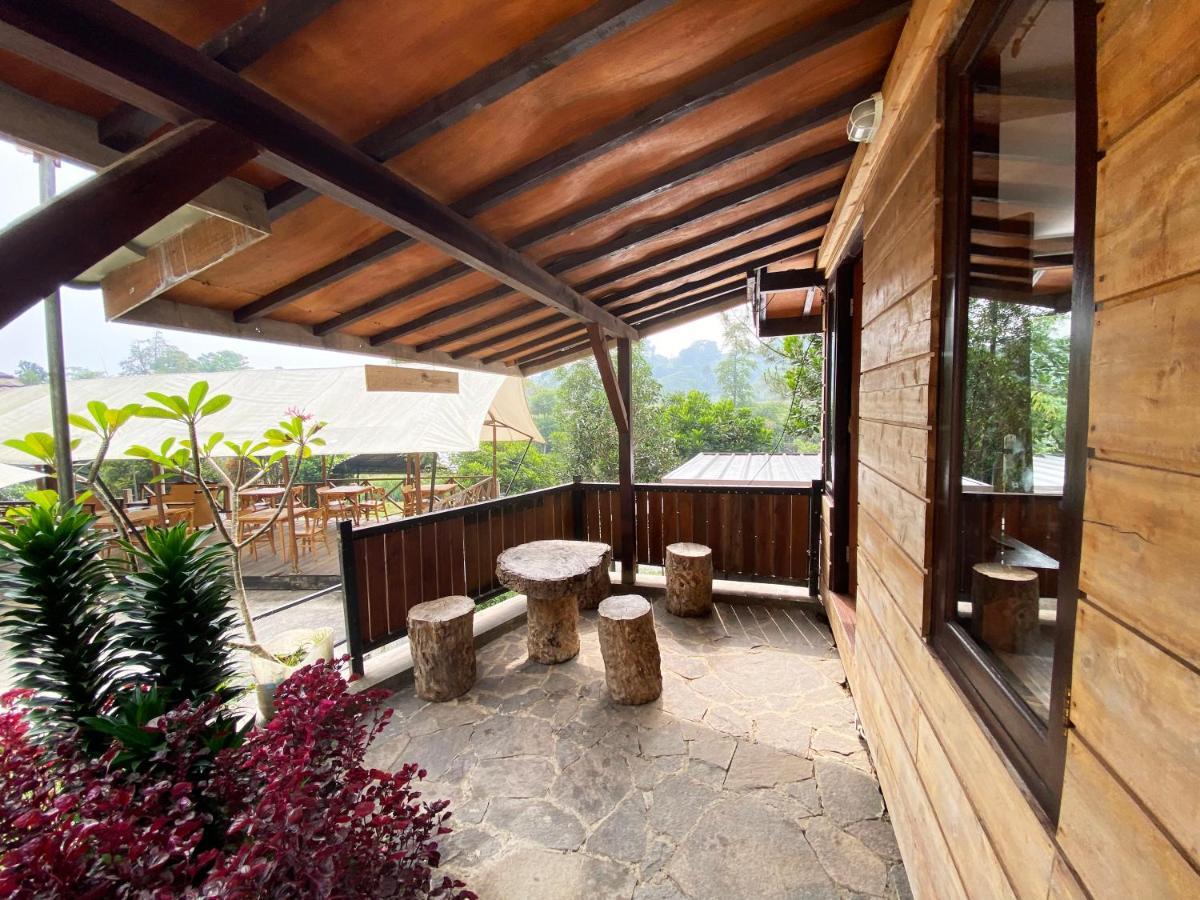 Shine River Ciwidey Exterior photo